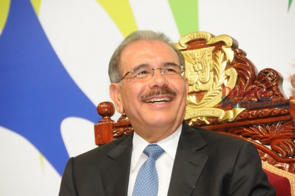 En mensaje al país: Danilo Medina rinde tributo a los héroes de la ...